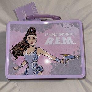 Ariana Grande Lunchbox 🤍🤍